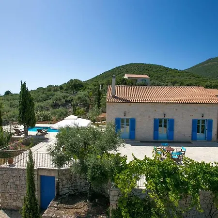 Sleeps 4 Pool Air Con Wifi T604840 Perachori