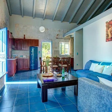 Sleeps 4 Pool Air Con Wifi T604840 * Perachori
