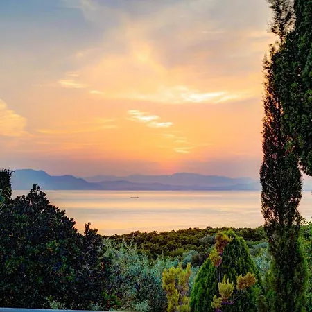 Sleeps 4 Pool Air Con Wifi T604840 Villa